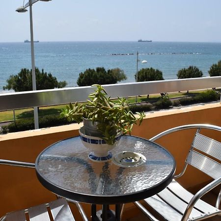 Mediterranean Breeze Lägenhet Limassol Exteriör bild