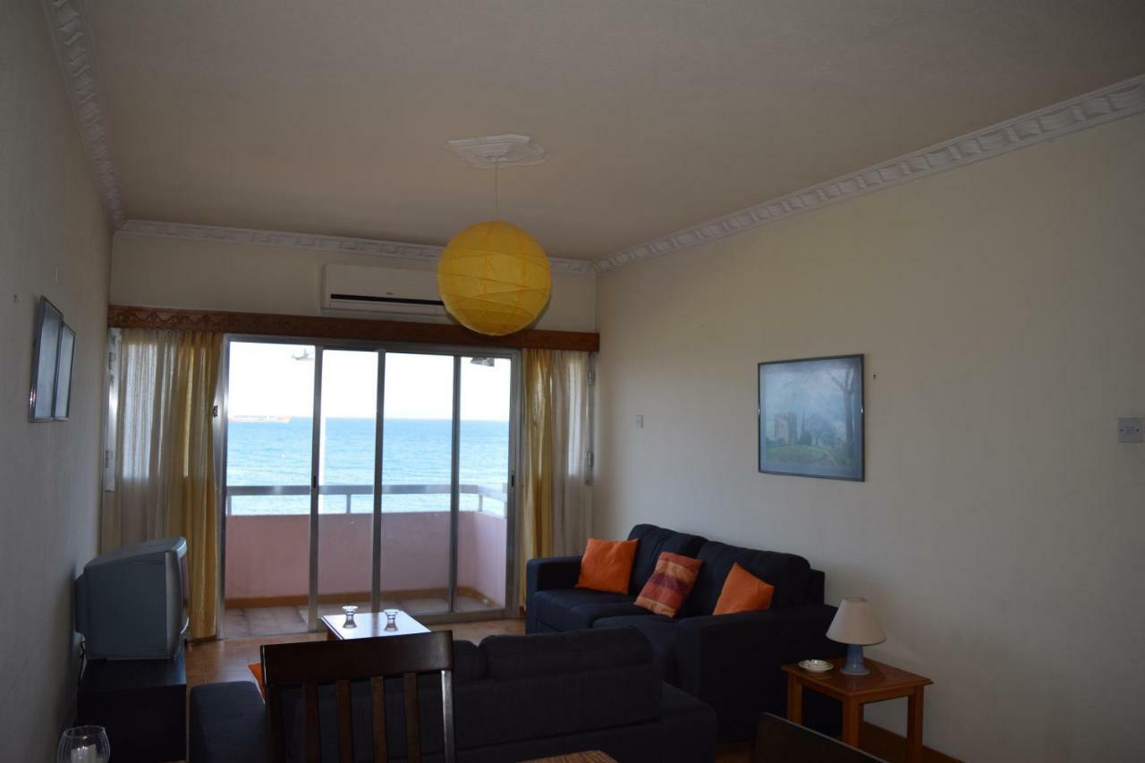 Mediterranean Breeze Lägenhet Limassol Exteriör bild