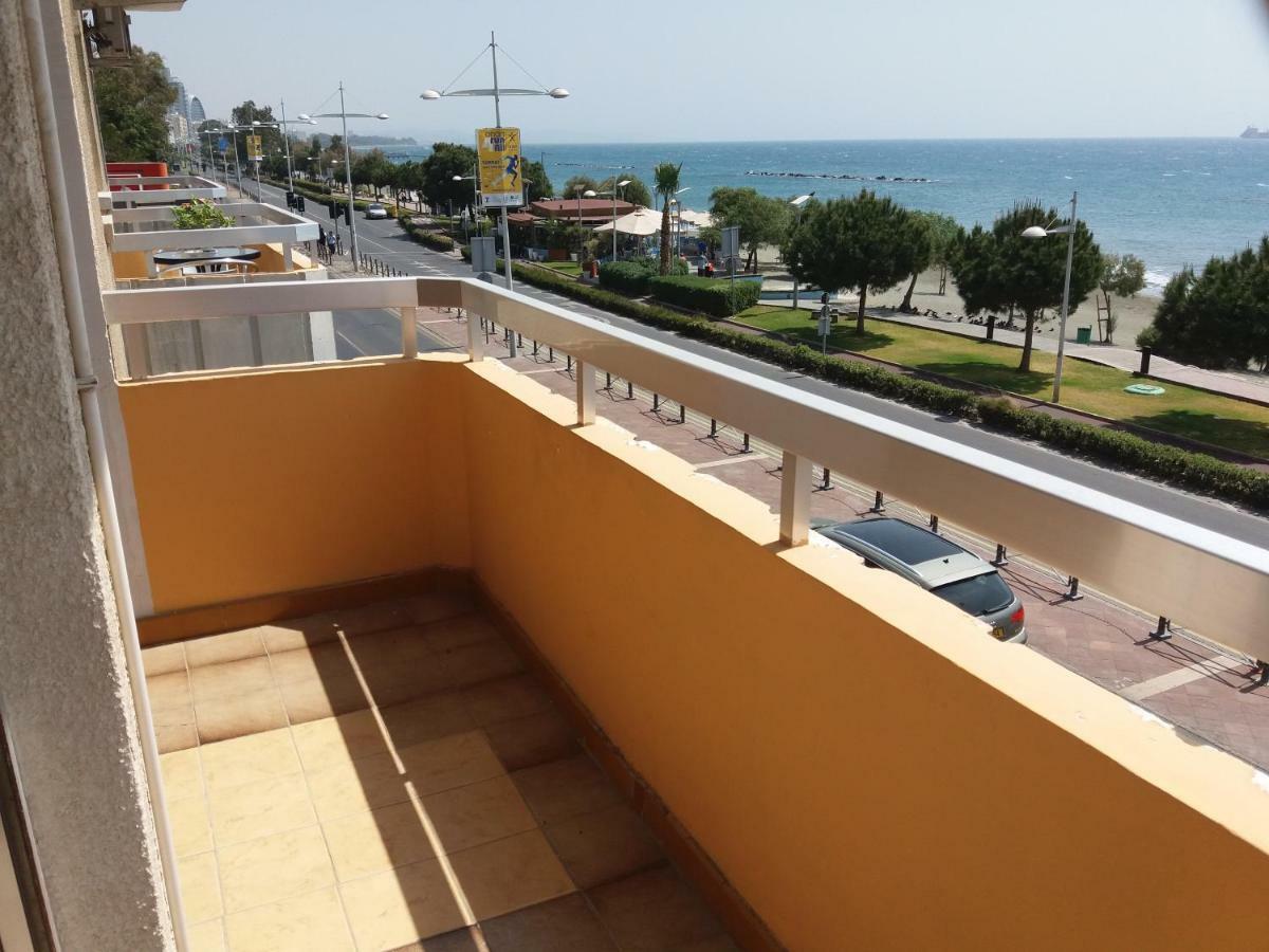 Mediterranean Breeze Lägenhet Limassol Exteriör bild