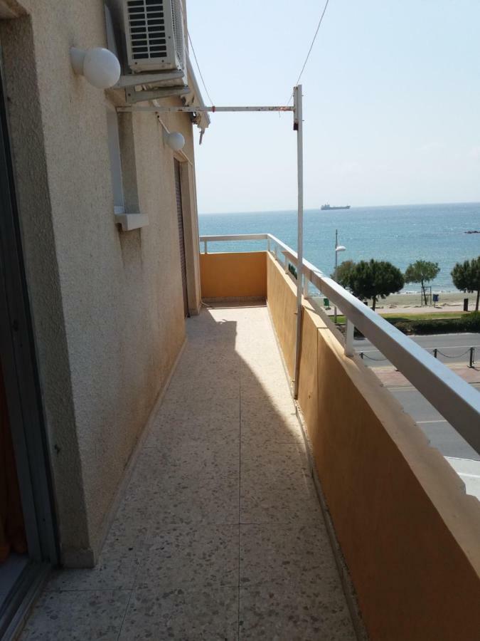 Mediterranean Breeze Lägenhet Limassol Exteriör bild