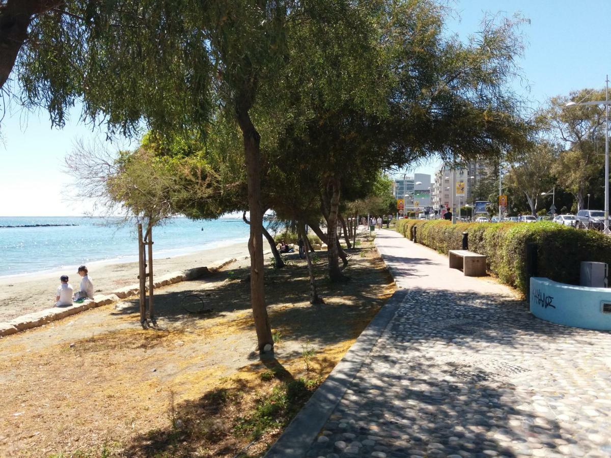 Mediterranean Breeze Lägenhet Limassol Exteriör bild